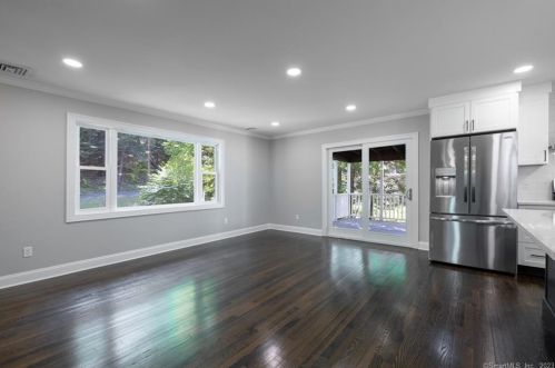 17 Valley Field Rd, Sandy Hook CT  06482-1096 exterior