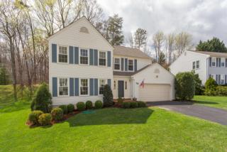 8623 Groveland Dr, Springfield, VA 22153-2135