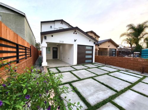 2130 Nord St, Compton, CA 90222-2530