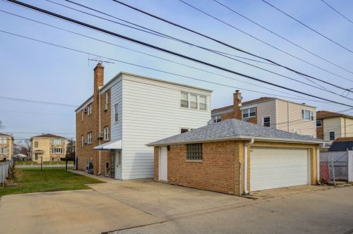 8241 Lawrence Ave, Chicago IL  60706-3121 exterior