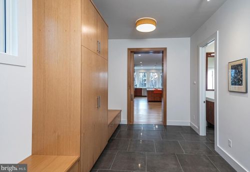 144 Drakes Corner Rd, Princeton NJ  08540-7519 exterior