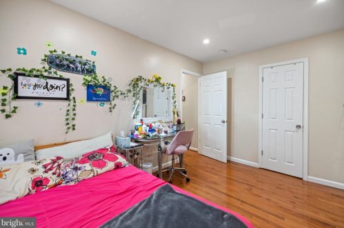 7319 Beverly Park, Springfield VA  22150-3162 exterior