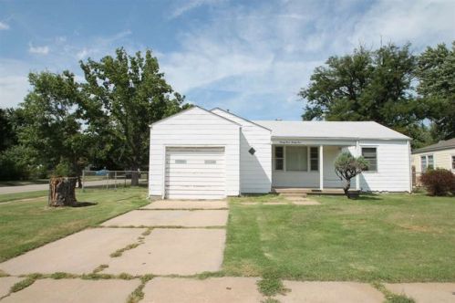 2324 Walker St, Wichita, KS 67213-3070