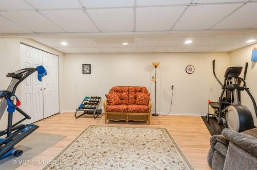2313 Elk Dr, Spring Grove IL  60081-8782 exterior