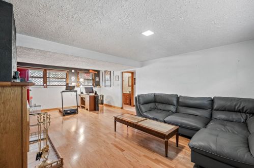 513 Castle Ct, Lemont IL  60440-2510 exterior