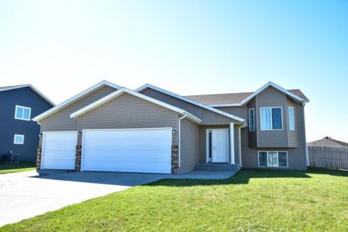 206 6th Ave, Sabin, MN 56580-4152