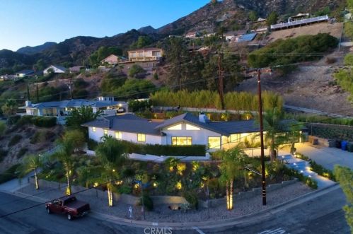 3001 Cloudcrest Rd, Glendale CA  91214-1304 exterior