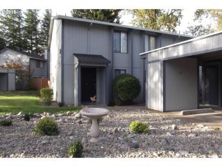 4121 8th St, Damascus, OR 97030