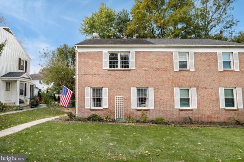 23 Berkeley Ct, Charles Town WV  25414-4221 exterior