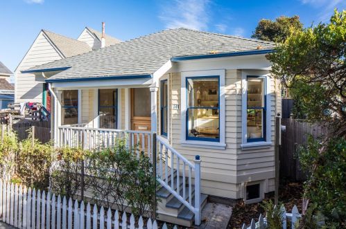 141 Caledonia Ave, Del Monte Park, CA 93950-2532
