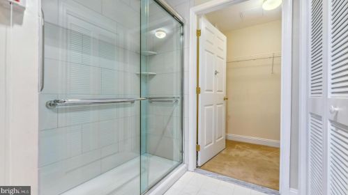 2304 Windrow Dr, Princeton NJ 08540-5020 exterior