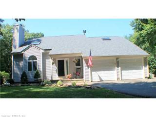 155 Melanie Ln, Colchester, CT 06415-1852