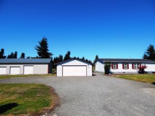 19707 Carper Rd, Gate, WA 98579-7529