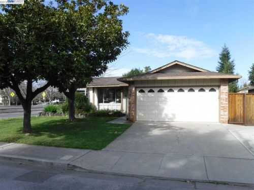4199 Alvarado St, Pleasanton, CA 94566-5603