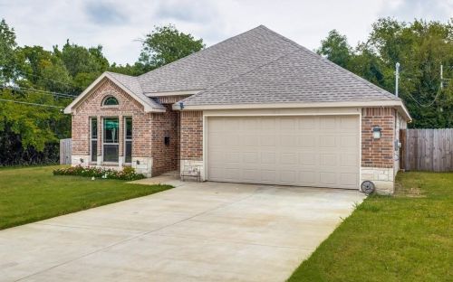 3878 Castle Hills Dr, Dallas, TX 75241-4332