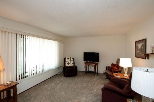 744 Craig Ave, Cedar Mills, MN 55350-3008