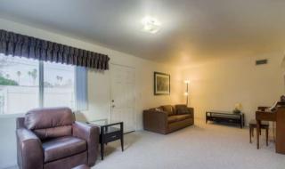 18733 Victory Blvd, Los Angeles CA  91335-6459 exterior