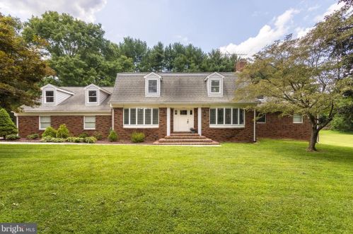 1611 Angleside Rd, Fallston, MD 21047-1716