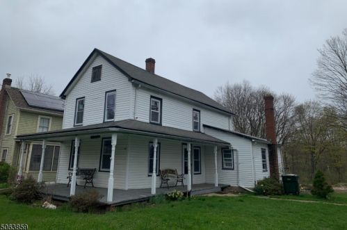 77 Main St, Roxbury Township, NJ 07836-9125