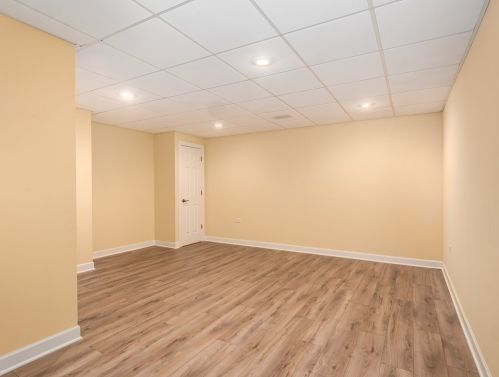 1088 Birchwood Dr, Pingree Grove IL  60140-9107 exterior