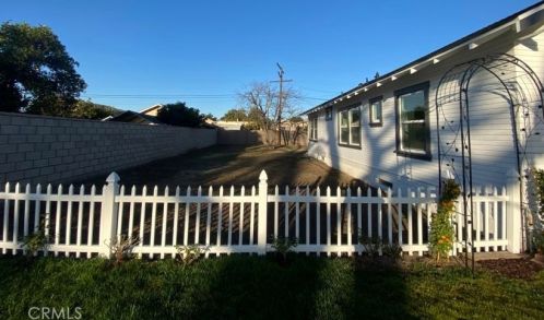 1020 Hickory St, Santa Ana CA  92701-6004 exterior