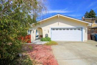 300 Millbrook Ct, Vacaville, CA 95687-5925