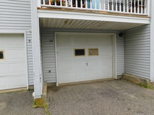 2 Perkins St, Torrington CT  06790-6844 exterior