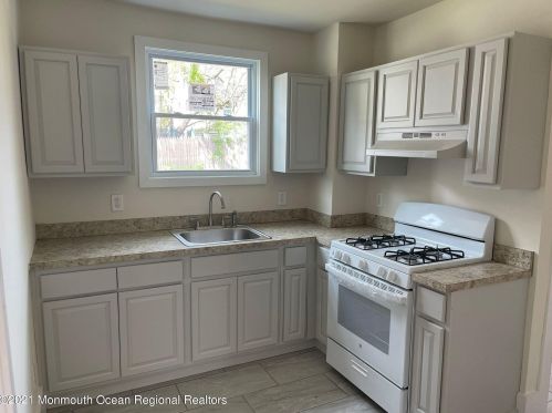 1039 Bangs Ave, Tinton Falls NJ  07712-6405 exterior