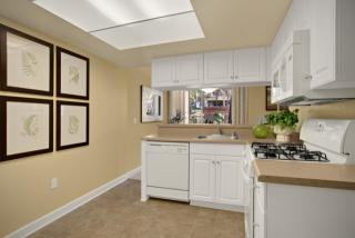 8604 Whitewater Dr, Anaheim CA  92808-1253 exterior