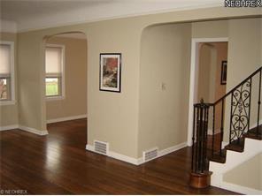 3902 Tyndall Rd, Cleveland OH  44118-4726 exterior