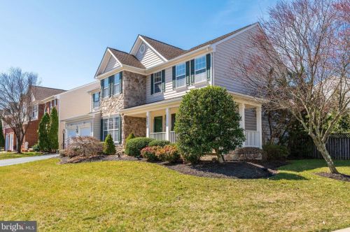 8002 Quaking Aspen Rd, Gainesville, VA 20155-3851