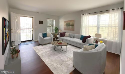 1712 19th St, Philadelphia, PA 19145-2047