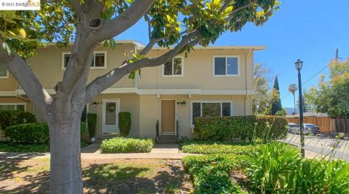 29 Saw Mill Ct, Mountain View, CA 94043-3143