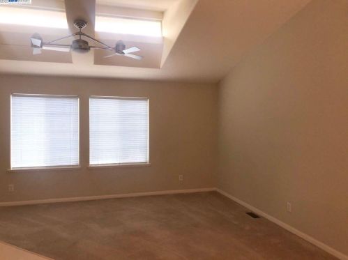 1410 Salamanca Ave, Hayward, CA 94544-6256