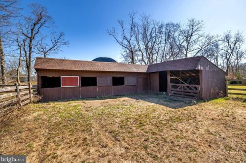 522 Mt Laurel Rd, Mount Laurel NJ  08054-9557 exterior