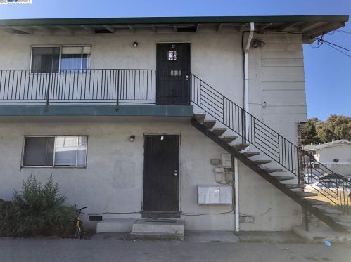 27069 Belvedere Ct, Hayward, CA 94544-3921