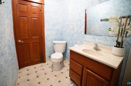 2817 Wicklow St, Duluth MN  55806-1415 exterior