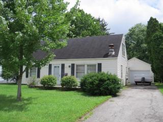 4711 Annhurst Rd, Columbus, OH 43228-1338