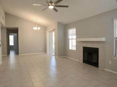 12316 Cedarspur Rd, Austin TX  78758-2470 exterior