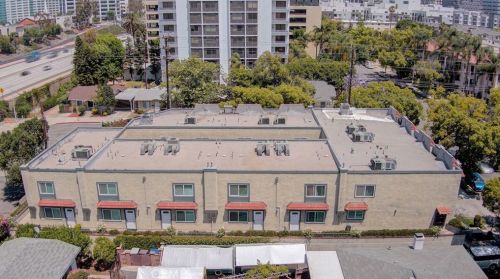 405 Pioneer Dr, Glendale CA  91203-1712 exterior