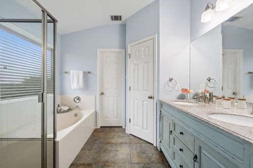 4428 Campo Verde Dr, Austin TX  78749-3639 exterior