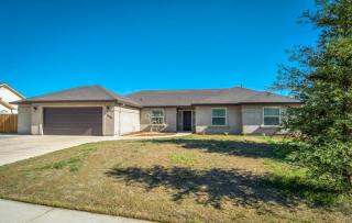 6565 Reflection St, Redding, CA 96001-5831