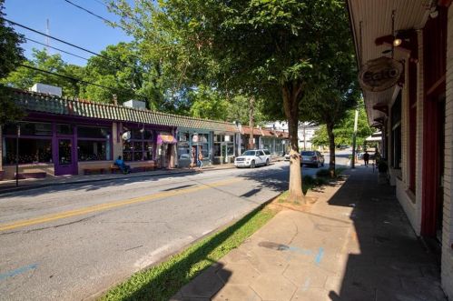 1332 Hooper Ave, Atlanta GA  30307-2014 exterior