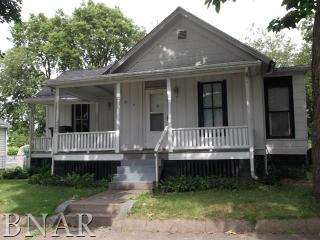 804 East St, Bloomington, IL 61701-6724
