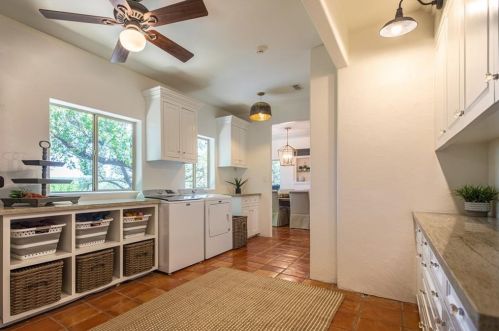 716 Commons Frd Rd, Austin TX  78733-2410 exterior