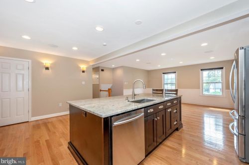 1306 Leister Dr, Silver Spring MD 20904-1547 exterior