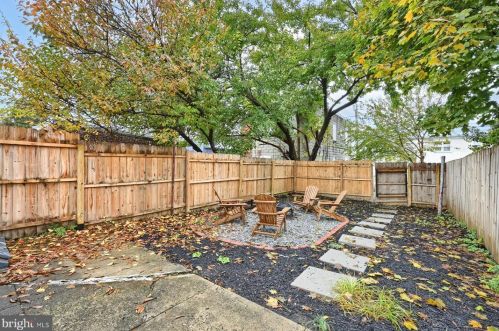 411 Ross St, Lancaster PA  17602-1943 exterior