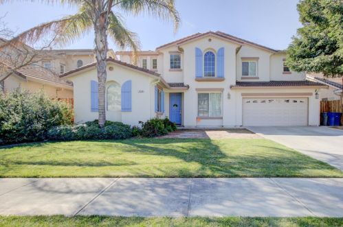 1348 Esplanade Dr, Merced, CA 95348-3577