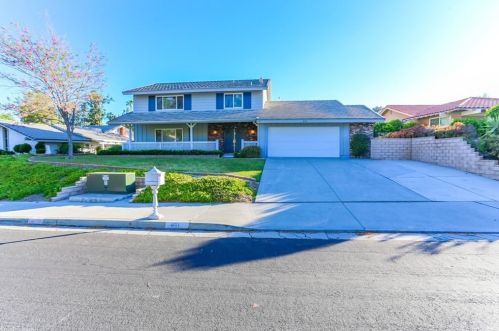 891 Via Concepcion, Riverside, CA 92506-3634