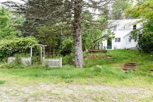 212 Thomas Rd, Rindge, NH 03461-5490